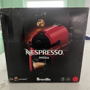 Red Breville Nespresso Inissa